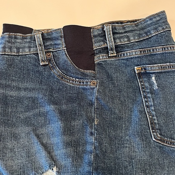 GAP Maternity Cuffed Shorts Size 33 / 16 R - Picture 12 of 16